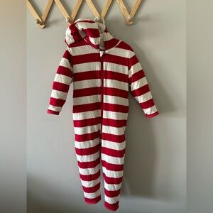 Hanna Andersson unisex “candy cane stripe” bunting